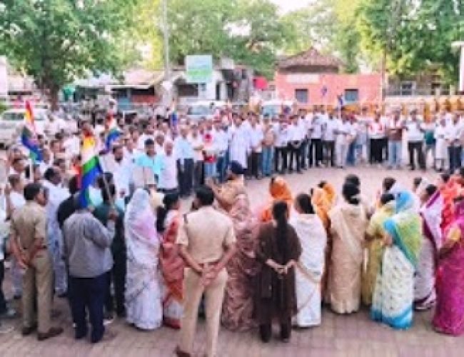 जैन साधु-साध्वियों पर हो रही घटनाओं के विरोध में सकल जैन समाज की मौन रैली…