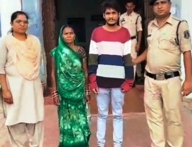 धमतरी में सनसनी: युवक की हत्या के बाद शव को फंदे पर लटकाया, मां और भाई गिरफ्तार…