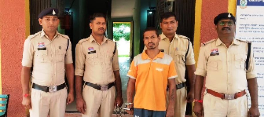 नायलॉन की रस्सी से गला घोंटकर हत्या, शव को फांसी पर लटकाकर आत्महत्या दर्शाने का प्रयास – मर्ग जांच में खुला हत्या का राज….