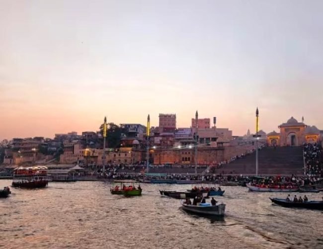 Religious Cities Around The World: धार्मिक ग्रंथों में दुनिया के किन शहरों का लिखा गया है नाम, क्या है इसके पीछे की वजह?