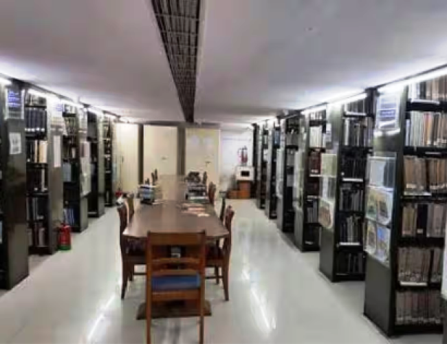 135 साल पुरानी लाइब्रेरी पर क्यों आया संकट? छात्रों को परेशान कर देगी यह खबर…