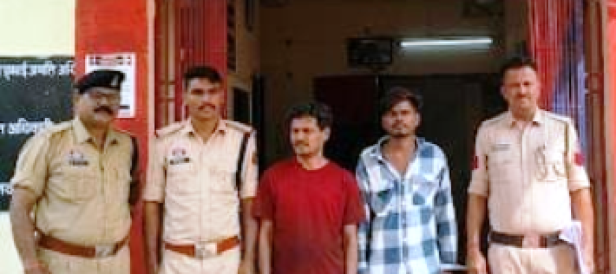 धमतरी पुलिस की त्वरित कार्रवाई: दुर्गा पंडाल के पास से चोरी हुई सीबी शाइन बाइक बरामद, दो आरोपी गिरफ्तार…