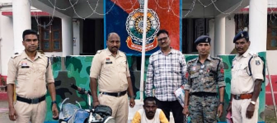 धमतरी पुलिस की बड़ी सफलता: सिहावा-नगरी में चोरी की वारदातों को अंजाम देने वाला फरार आरोपी रायपुर से गिरफ्तार…