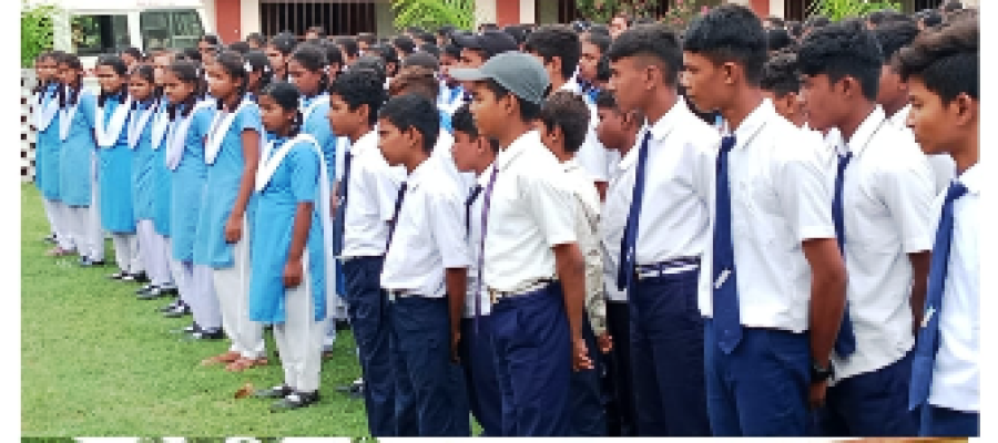 सामुदायिक पुलिसिंग के तहत धमतरी पुलिस की जागरूकता पहल, ग्राम खरेंगा हाई स्कूल में विद्यार्थियों को किया जागरूक…