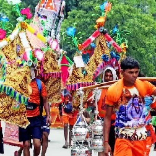गाजियाबाद में WhatsApp ग्रुप और CCTV से कांवड़ यात्रा पर रहेगी नजर, पुलिस ने की पूरी तैयारी…