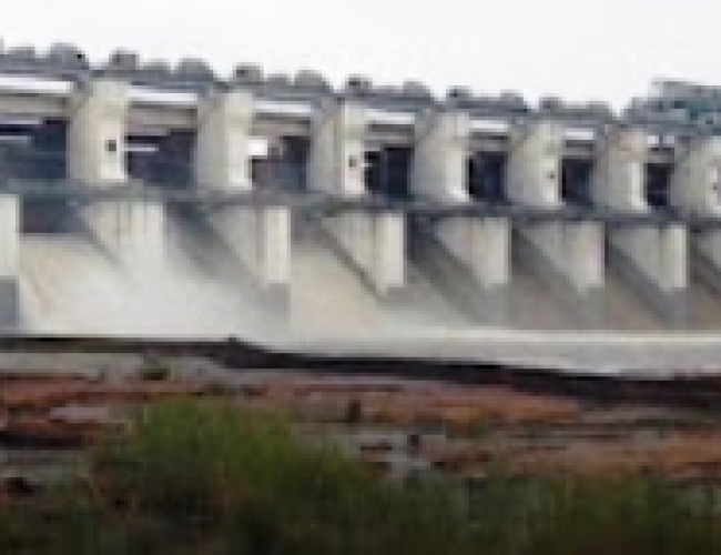धमतरी में बांधों में लगातार पानी की आवक, गंगरेल 97% से अधिक भरा; महानदी किनारे गांवों में अलर्ट…