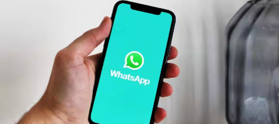 WhatsApp का नया फीचर! अब यूजर्स पहचान सकेंगे AI कंटेंट, जानें कैसे…