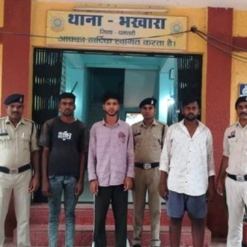 धमतरी पुलिस ने भखारा लूटकांड का किया खुलासा, तीन आरोपी गिरफ्तार, एक नाबालिग भी शामिल…