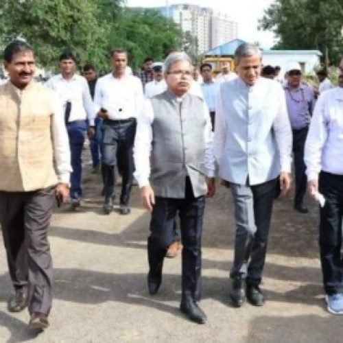 मुंबई लोकल में बड़ा बदलाव? 15 डिब्बों वाली ट्रेनों की बढ़ेगी संख्या! जानें- पूरी डिटेल…