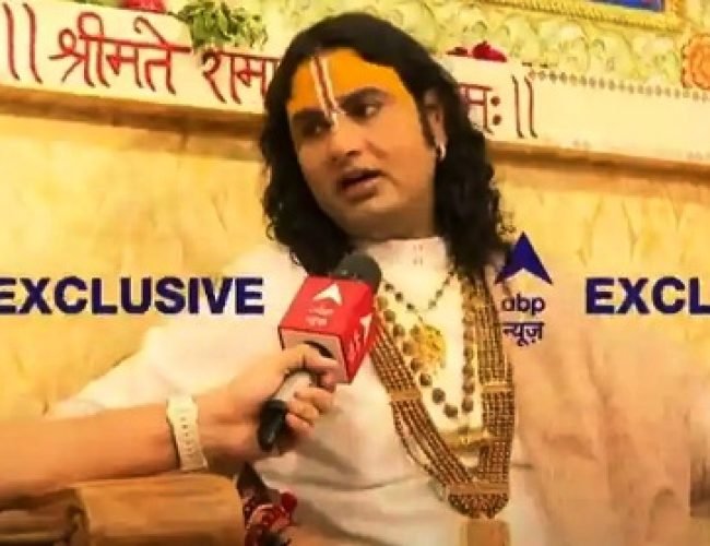 ‘मुंह मारना गांव की भाषा है, मैंने लड़का, लड़की दोनों के लिए कहा था…’ abp न्यूज़ से बोले अनिरुद्धाचार्य…