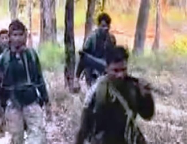 बीजापुर में नक्सलियों ने की शिक्षादूत की हत्या, बंद स्कूल खोले जाने पर ले चुके हैं 9 की जान…