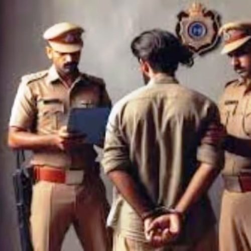 दिल्ली में MCD का माली बना फर्जी CMO, लोगों से करता था ठगी, लेटर हेड में मिली गलती से पकड़ा गया…