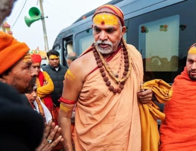 स्वामी अविमुक्तेश्वरानंद और उनके शिष्यों पर FIR दर्ज कराने का मामला, कोर्ट ने कमिश्नर से मांगी रिपोर्ट…