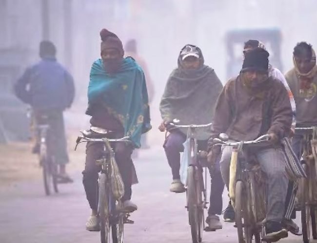 पंजाब में धुंध और शीत लहर का ऑरेंज अलर्ट, कल से बारिश की संभावना, जानें कैसा रहेगा मौसम का हाल…