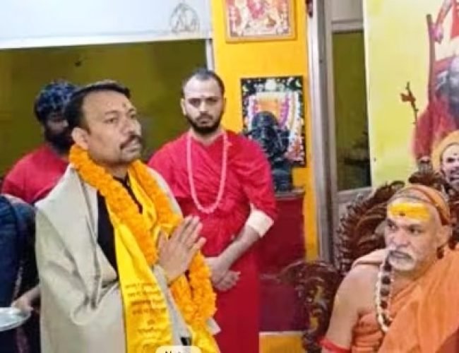 शंकराचार्य से मिलने के बाद पूर्व अधिकारी अलंकार अग्निहोत्री ने कर दिया बड़ा ऐलान, ‘7 फरवरी को…’