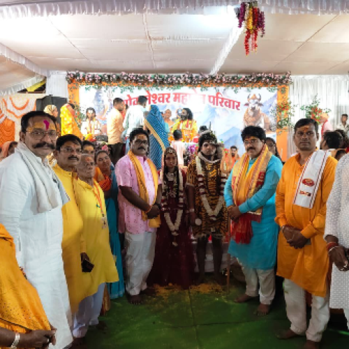 गोकुलपुर वार्ड में श्री शिव महापुराण कथा का दिव्य आयोजन, महापौर रामू रोहरा ने लिया आशीर्वाद…