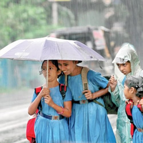 #Dhamtari: तीन दिन तक मूसलधार की चेतावनी, निजी स्कूलों में छुट्टी, बांधों में बढ़ने लगी जलधारा